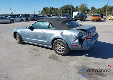 2007 Ford Mustang V6 Deluxe/V6 Premium z USA, uszkodzony, nr VIN 1ZVFT84NX75301598